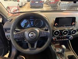 نیسان سێنترا